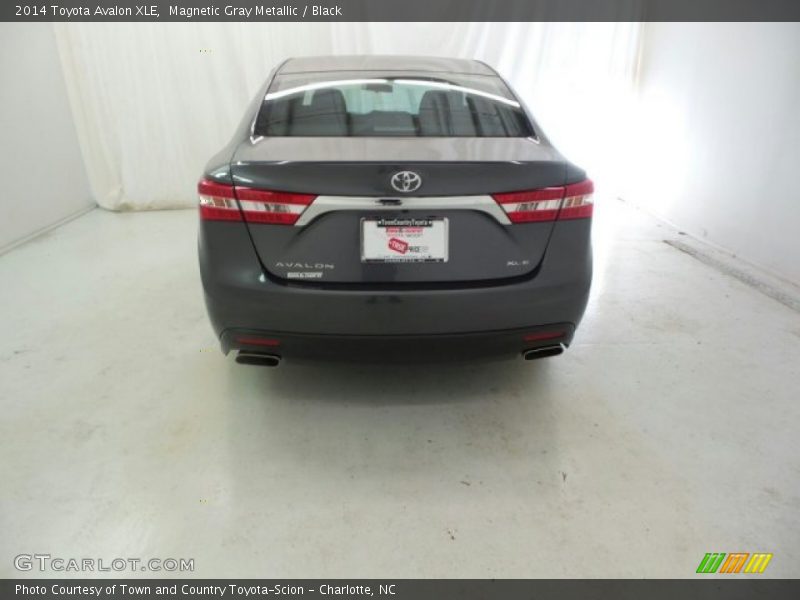 Magnetic Gray Metallic / Black 2014 Toyota Avalon XLE