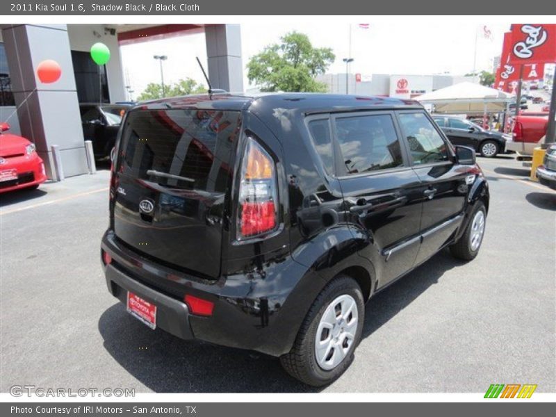 Shadow Black / Black Cloth 2011 Kia Soul 1.6