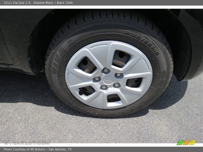 Shadow Black / Black Cloth 2011 Kia Soul 1.6