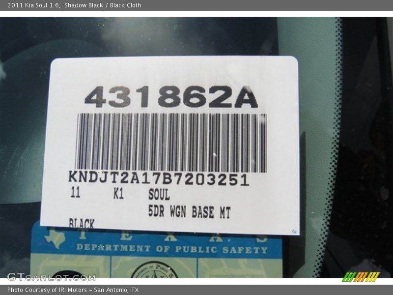 Shadow Black / Black Cloth 2011 Kia Soul 1.6
