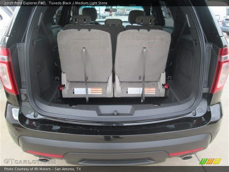 Tuxedo Black / Medium Light Stone 2015 Ford Explorer FWD