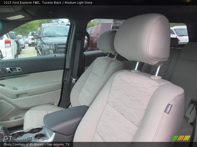Tuxedo Black / Medium Light Stone 2015 Ford Explorer FWD