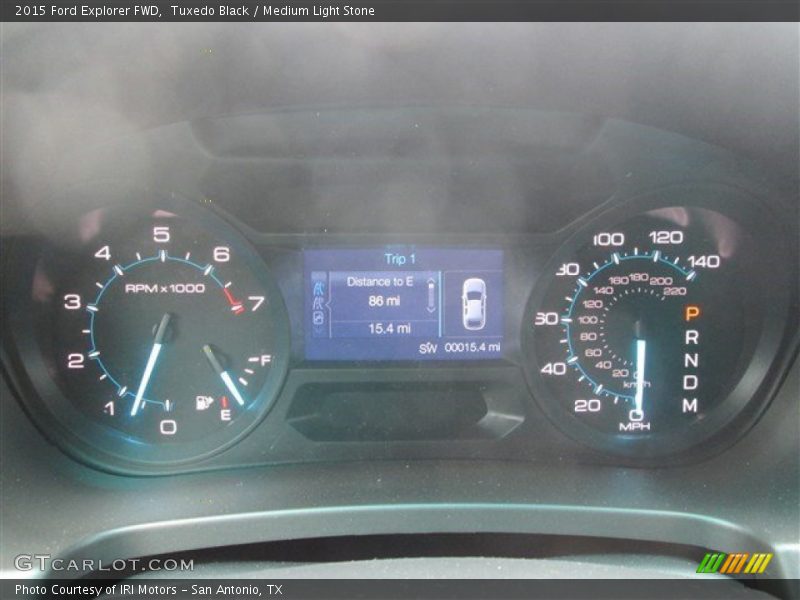 Tuxedo Black / Medium Light Stone 2015 Ford Explorer FWD