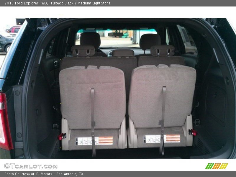 Tuxedo Black / Medium Light Stone 2015 Ford Explorer FWD