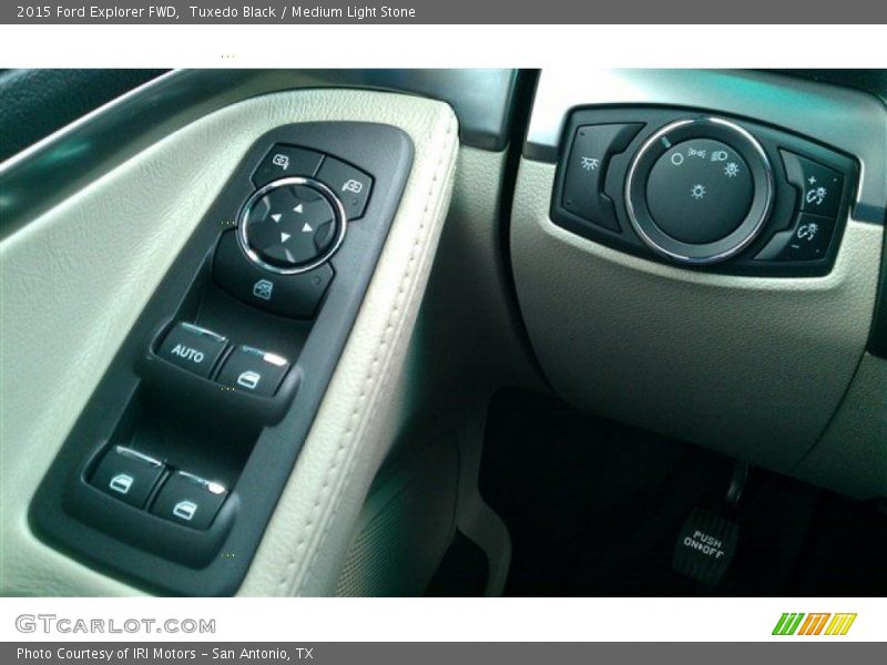 Tuxedo Black / Medium Light Stone 2015 Ford Explorer FWD