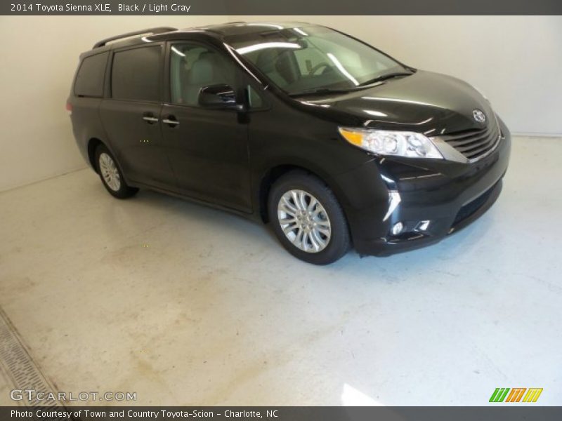 Black / Light Gray 2014 Toyota Sienna XLE