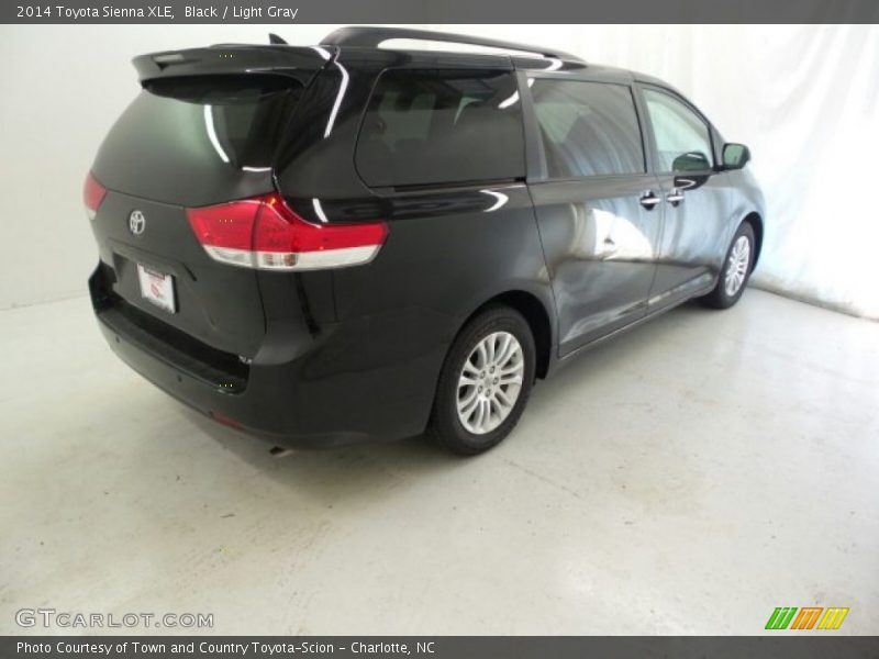Black / Light Gray 2014 Toyota Sienna XLE