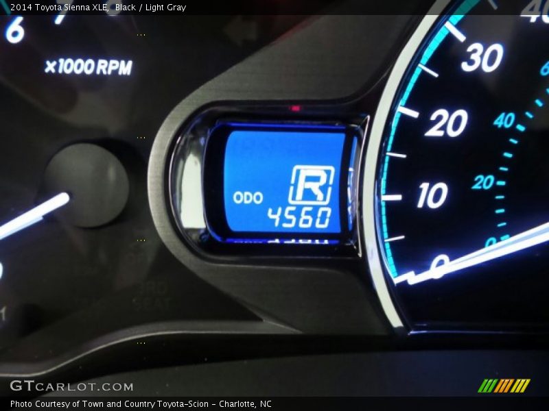 Black / Light Gray 2014 Toyota Sienna XLE