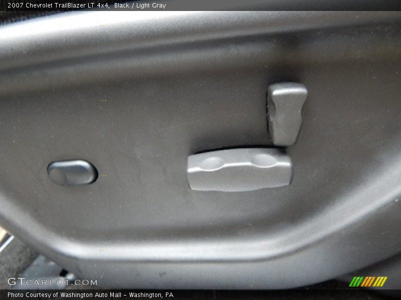 Black / Light Gray 2007 Chevrolet TrailBlazer LT 4x4