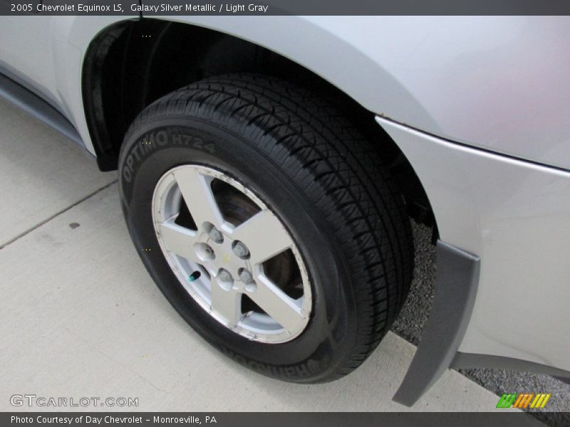 Galaxy Silver Metallic / Light Gray 2005 Chevrolet Equinox LS