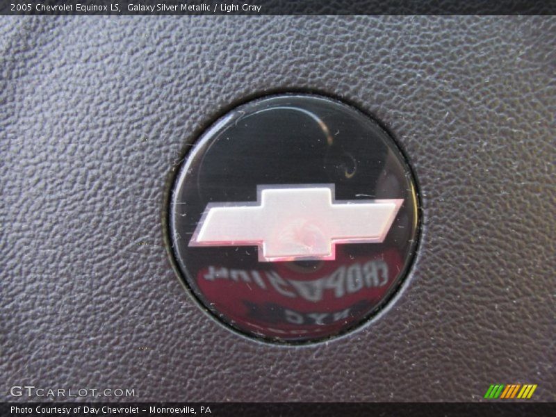 Galaxy Silver Metallic / Light Gray 2005 Chevrolet Equinox LS