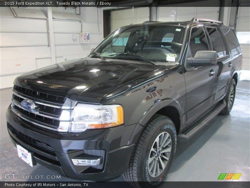 Tuxedo Black Metallic / Ebony 2015 Ford Expedition XLT