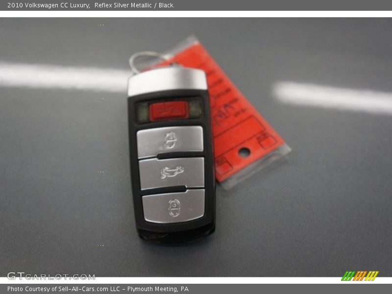 Reflex Silver Metallic / Black 2010 Volkswagen CC Luxury