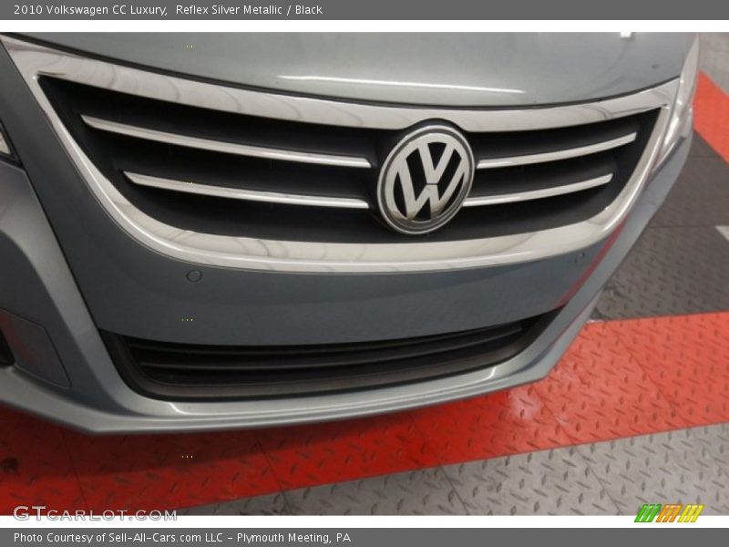 Reflex Silver Metallic / Black 2010 Volkswagen CC Luxury