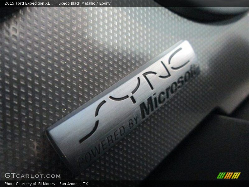 Tuxedo Black Metallic / Ebony 2015 Ford Expedition XLT