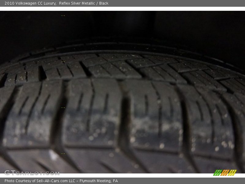 Reflex Silver Metallic / Black 2010 Volkswagen CC Luxury