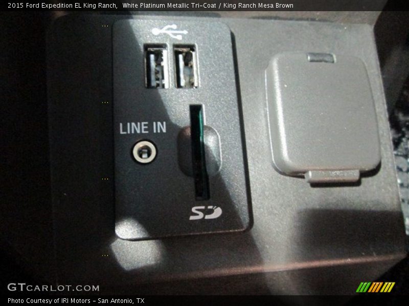 White Platinum Metallic Tri-Coat / King Ranch Mesa Brown 2015 Ford Expedition EL King Ranch