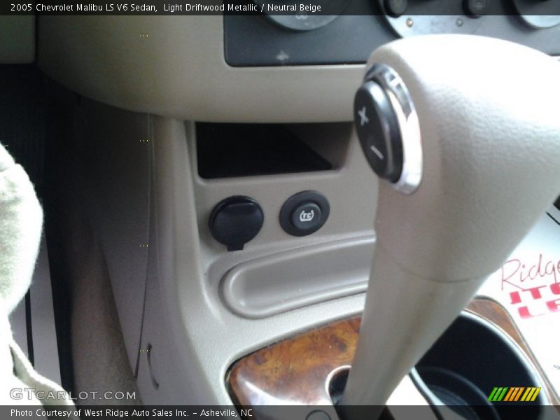 Light Driftwood Metallic / Neutral Beige 2005 Chevrolet Malibu LS V6 Sedan