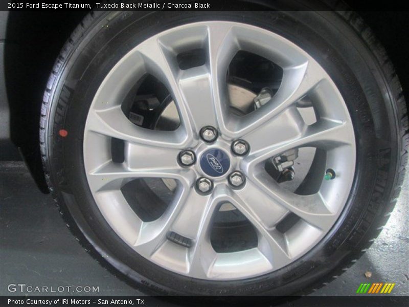 Tuxedo Black Metallic / Charcoal Black 2015 Ford Escape Titanium