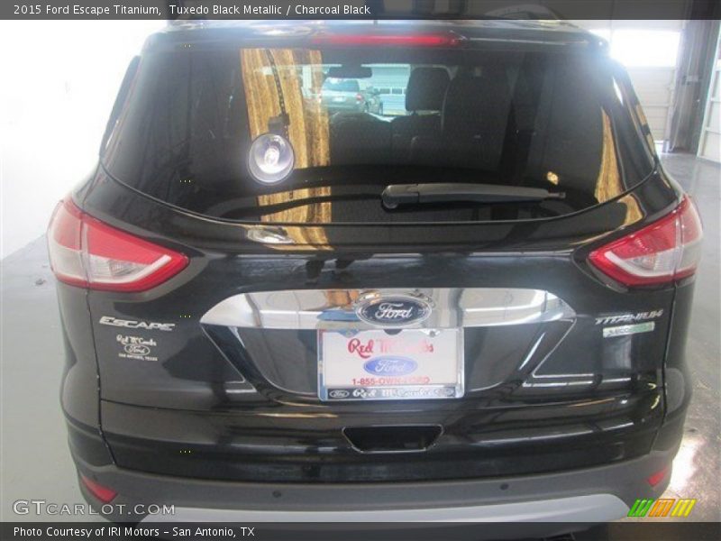 Tuxedo Black Metallic / Charcoal Black 2015 Ford Escape Titanium