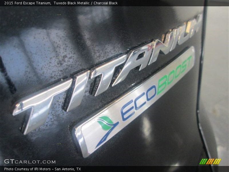 Tuxedo Black Metallic / Charcoal Black 2015 Ford Escape Titanium