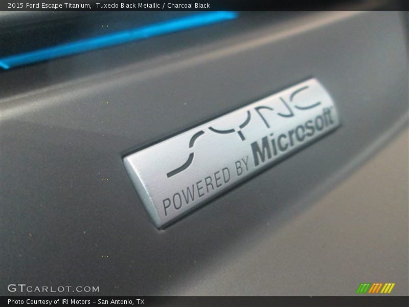 Tuxedo Black Metallic / Charcoal Black 2015 Ford Escape Titanium