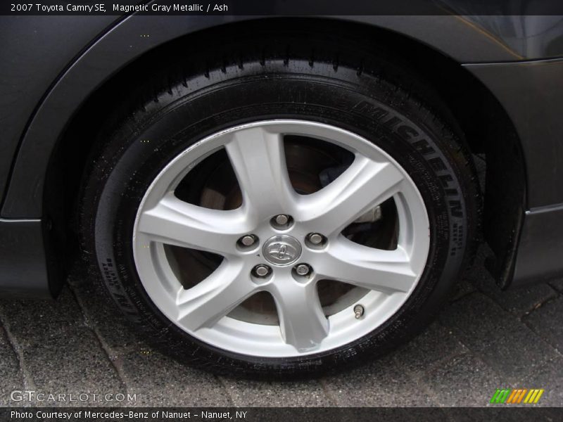 Magnetic Gray Metallic / Ash 2007 Toyota Camry SE