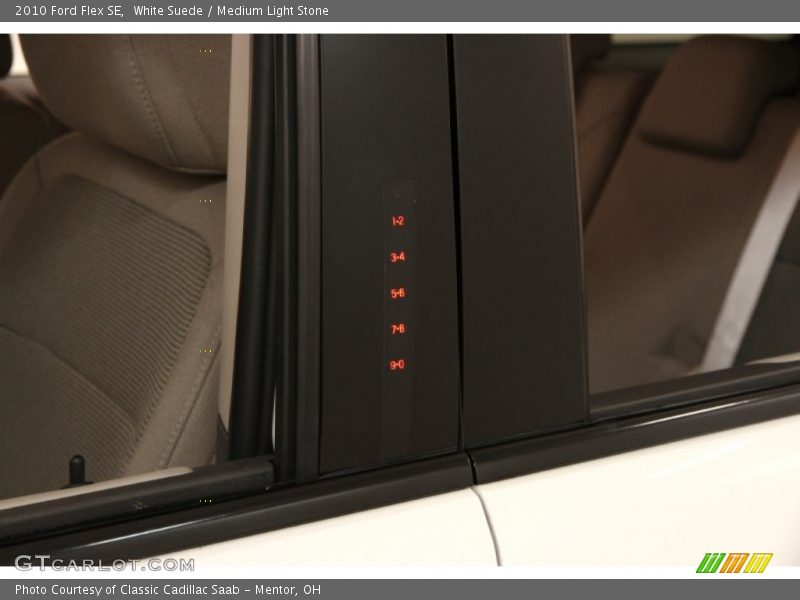 White Suede / Medium Light Stone 2010 Ford Flex SE