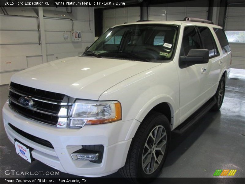 White Platinum Metallic Tri-Coat / Dune 2015 Ford Expedition XLT