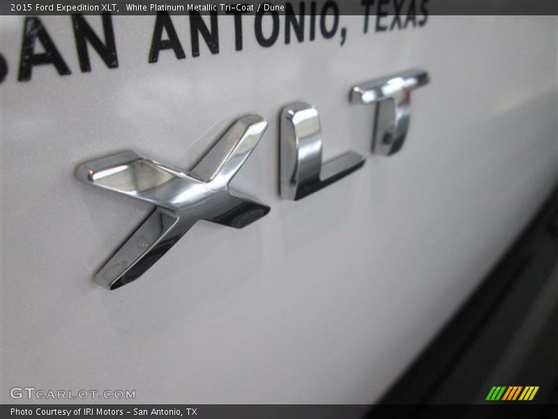 White Platinum Metallic Tri-Coat / Dune 2015 Ford Expedition XLT