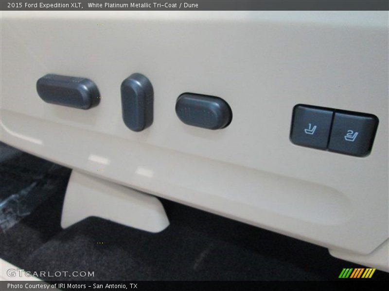 White Platinum Metallic Tri-Coat / Dune 2015 Ford Expedition XLT