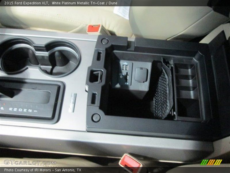 White Platinum Metallic Tri-Coat / Dune 2015 Ford Expedition XLT