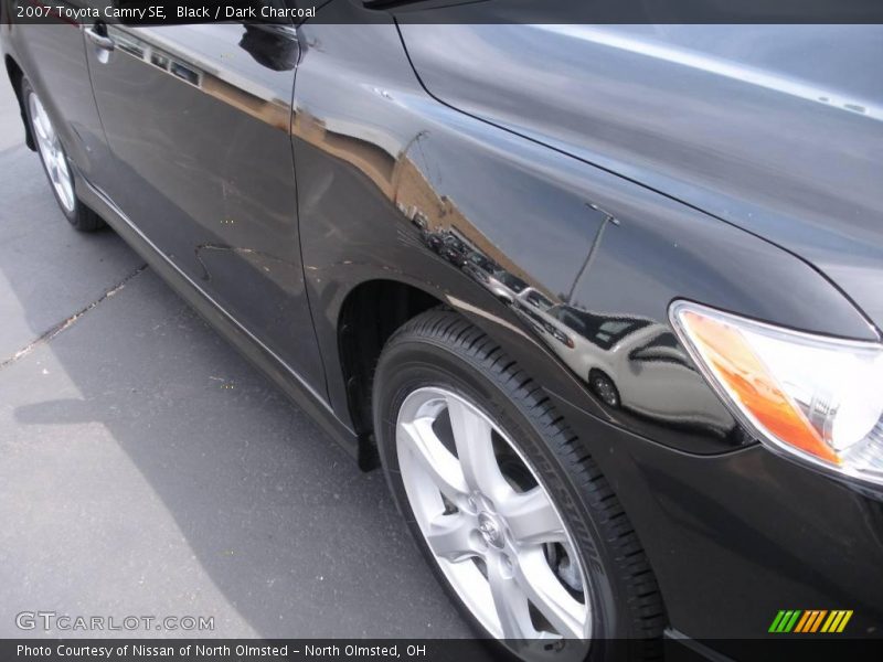 Black / Dark Charcoal 2007 Toyota Camry SE