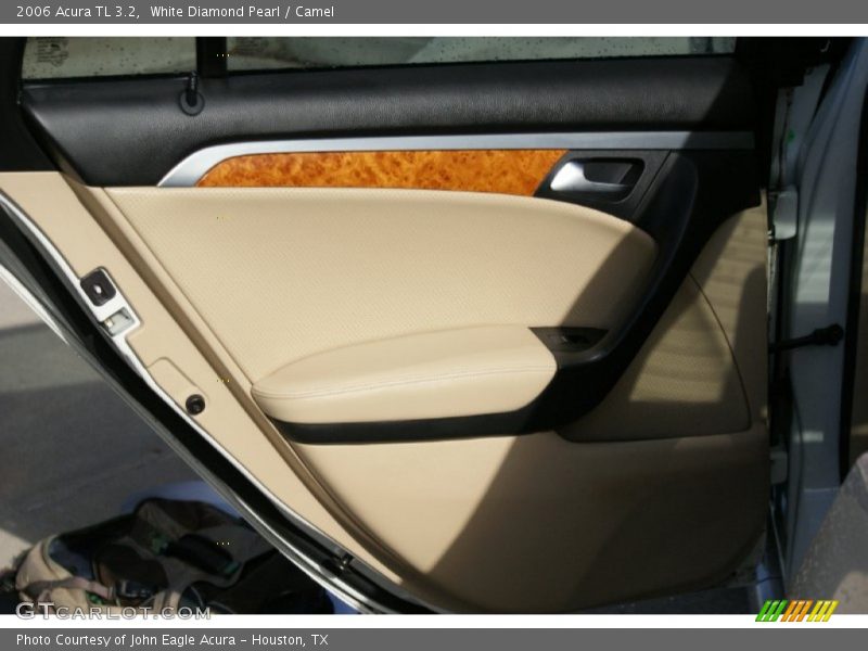White Diamond Pearl / Camel 2006 Acura TL 3.2