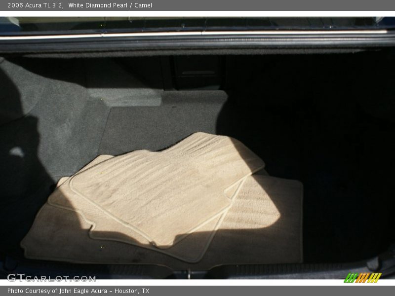 White Diamond Pearl / Camel 2006 Acura TL 3.2