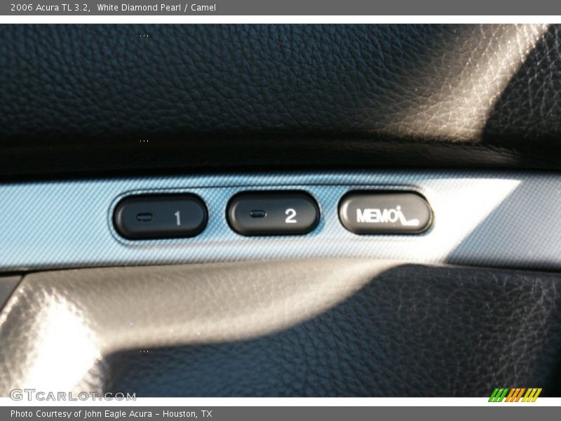 White Diamond Pearl / Camel 2006 Acura TL 3.2