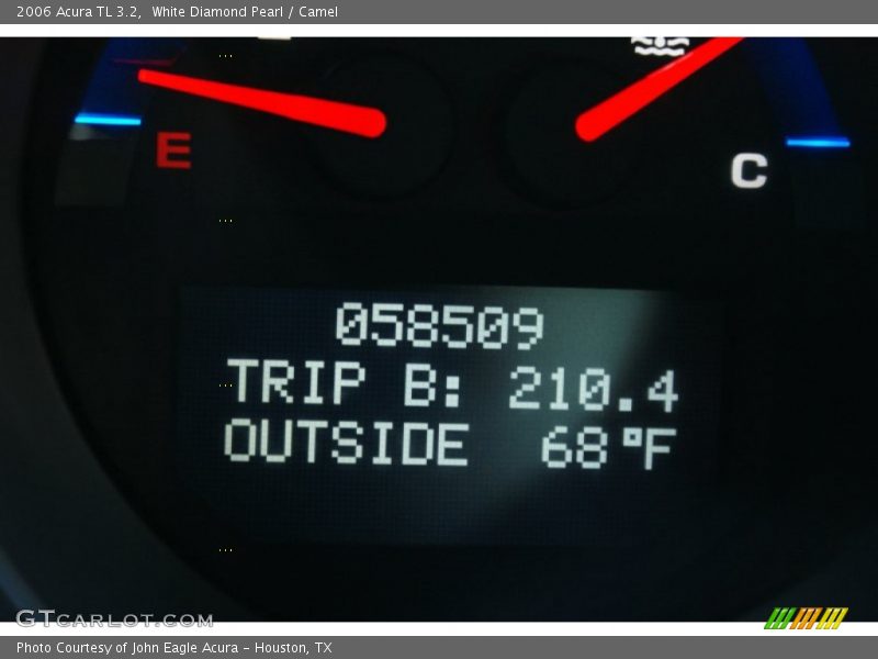 White Diamond Pearl / Camel 2006 Acura TL 3.2