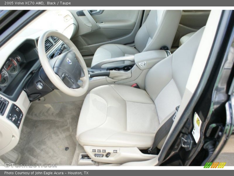 Black / Taupe 2005 Volvo XC70 AWD