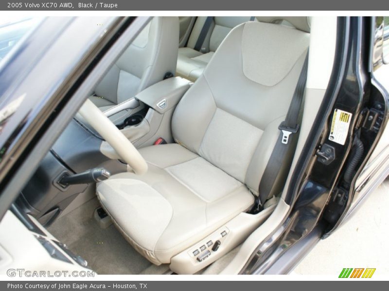 Black / Taupe 2005 Volvo XC70 AWD