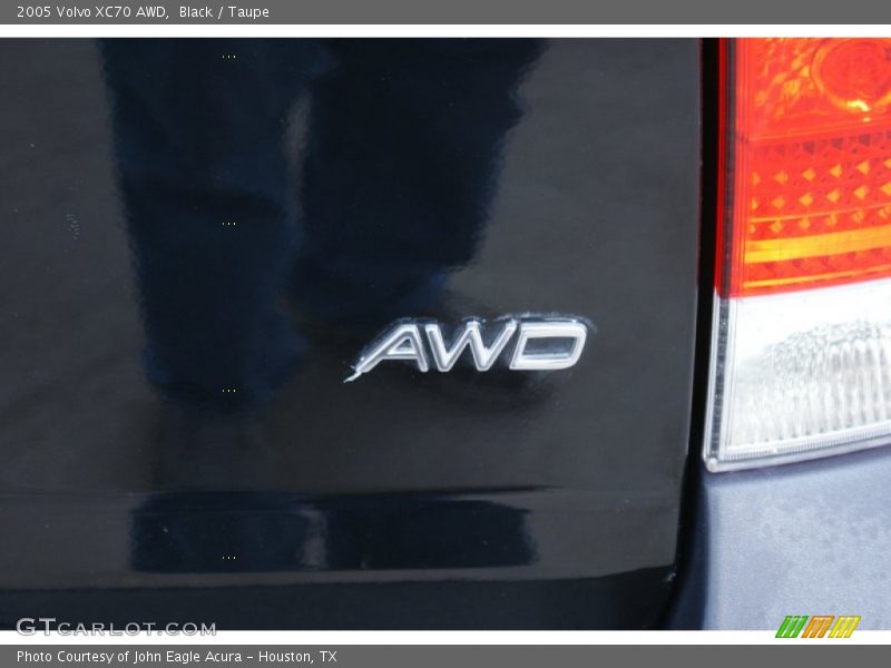 Black / Taupe 2005 Volvo XC70 AWD