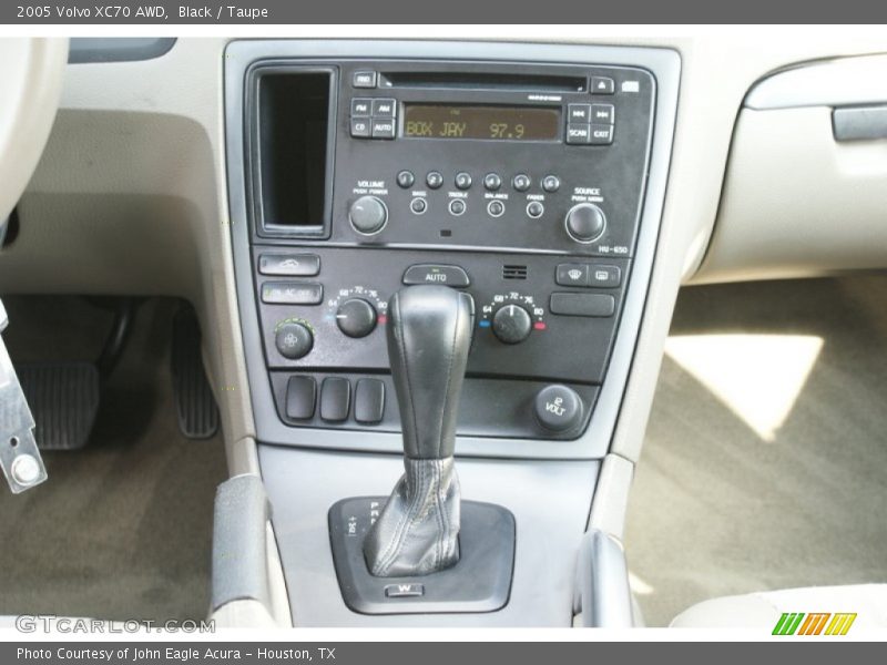 Black / Taupe 2005 Volvo XC70 AWD