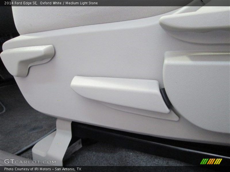Oxford White / Medium Light Stone 2014 Ford Edge SE