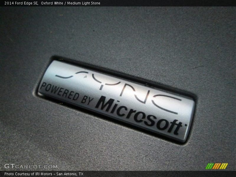 Oxford White / Medium Light Stone 2014 Ford Edge SE