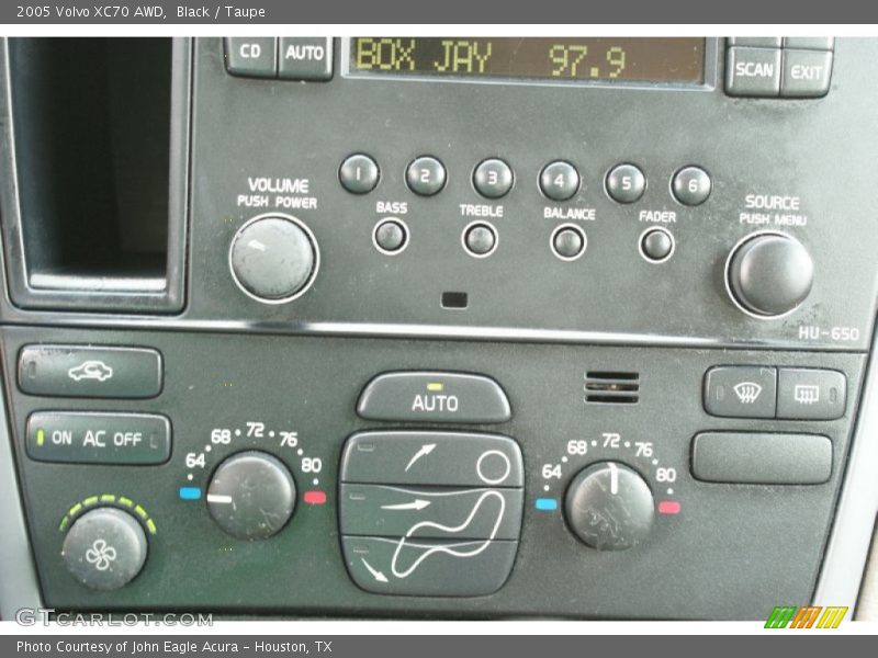 Black / Taupe 2005 Volvo XC70 AWD