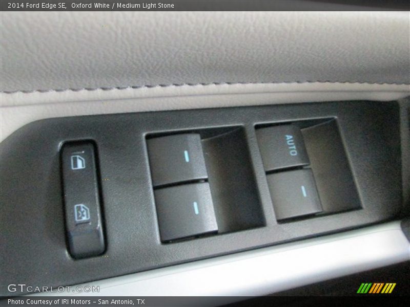 Oxford White / Medium Light Stone 2014 Ford Edge SE