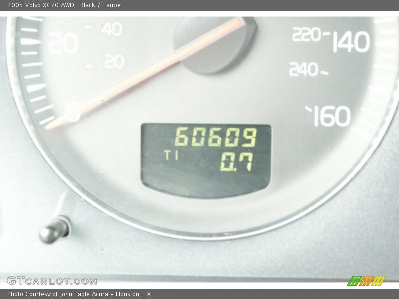 Black / Taupe 2005 Volvo XC70 AWD