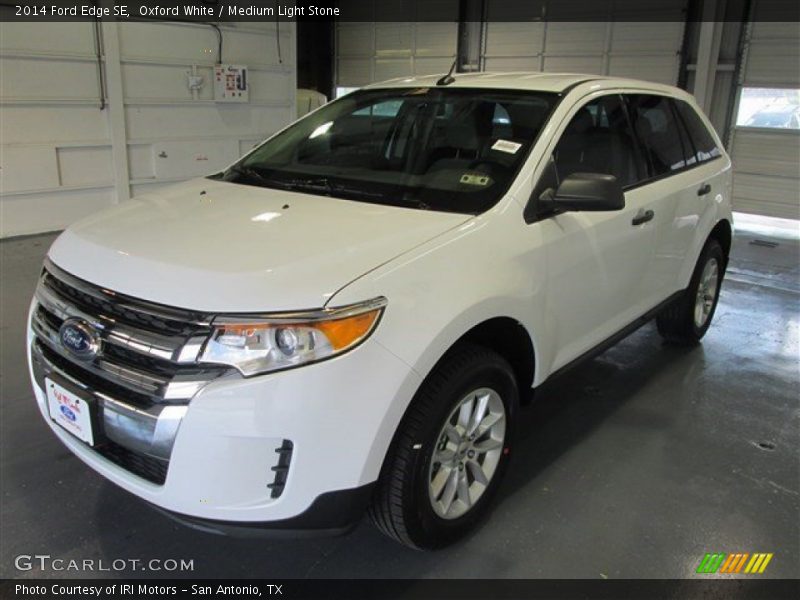Oxford White / Medium Light Stone 2014 Ford Edge SE