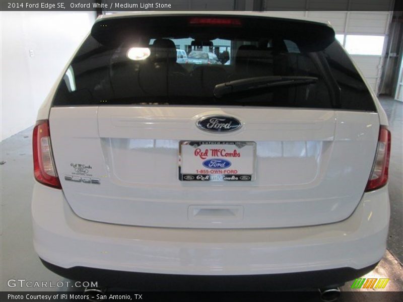 Oxford White / Medium Light Stone 2014 Ford Edge SE