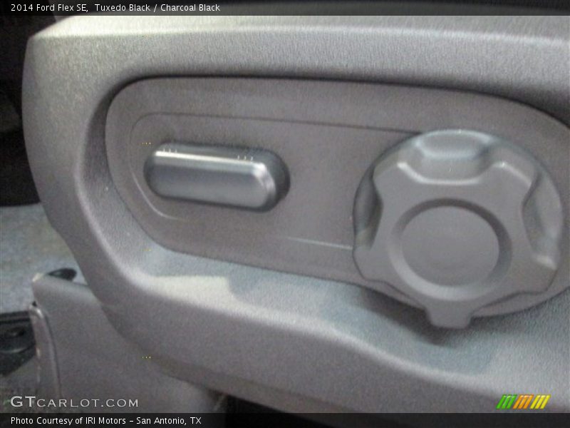 Tuxedo Black / Charcoal Black 2014 Ford Flex SE