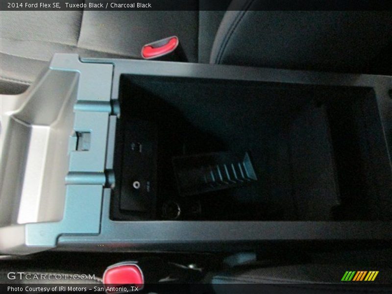 Tuxedo Black / Charcoal Black 2014 Ford Flex SE